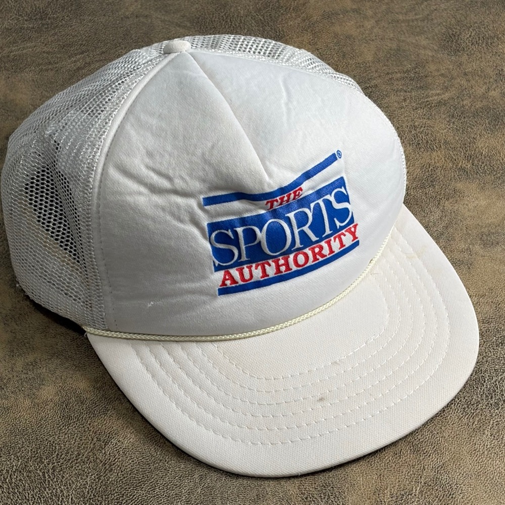 The Sports Authority Trucker Hat Mens OSFA White VTG Mesh Foam Roper *SEE WEAR*